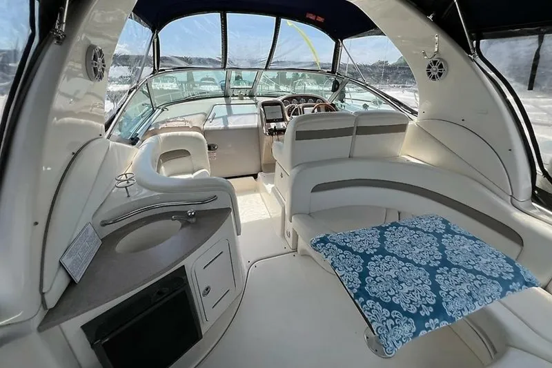 Slide: The Image of Sea Ray 320 Sundancer 2004 - 7