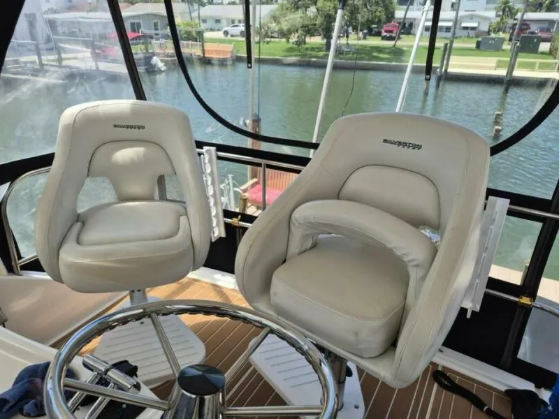 Slide: The Image of Silverton 38 Convertible 2002 - 14