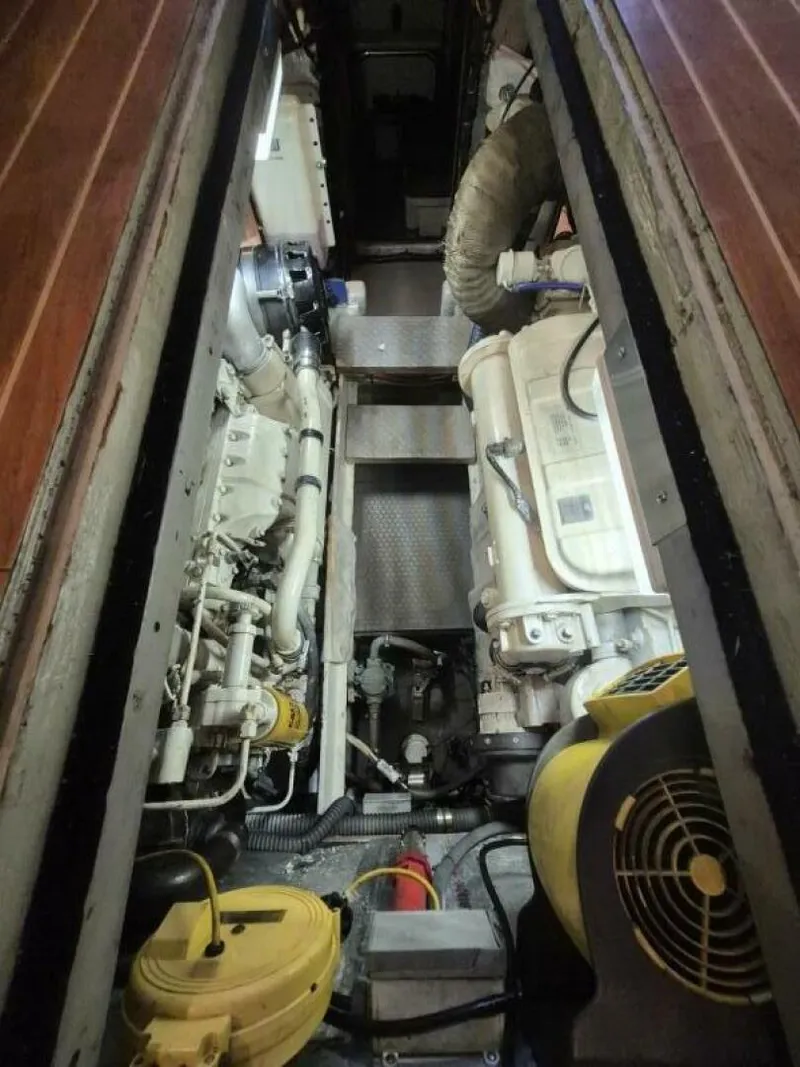 Slide: The Image of Silverton 38 Convertible 2002 - 43