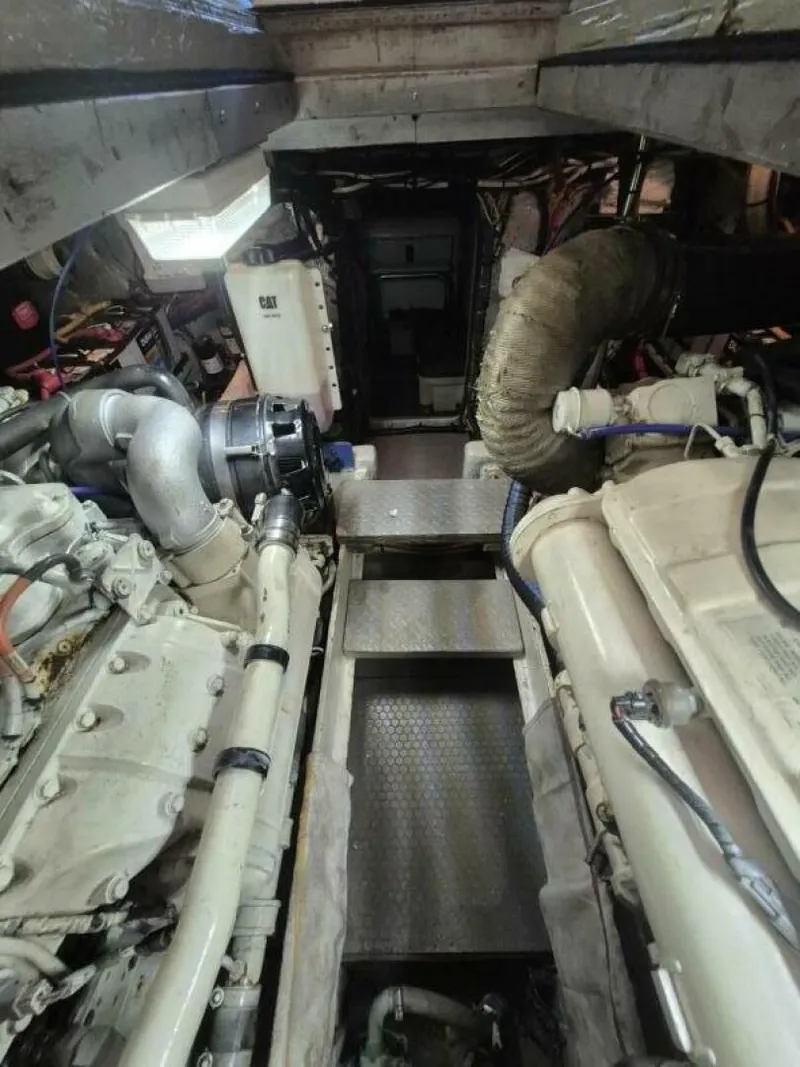 Slide: The Image of Silverton 38 Convertible 2002 - 46