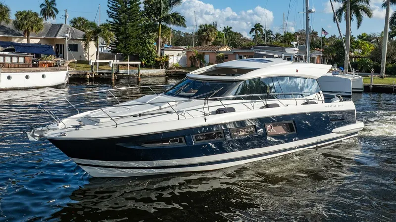 Slide: The Image of Prestige 500 S 2013 - 3
