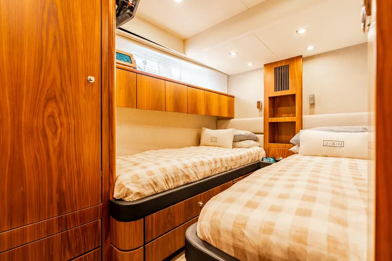 Slide: The Image of Fairline 2013 - 18