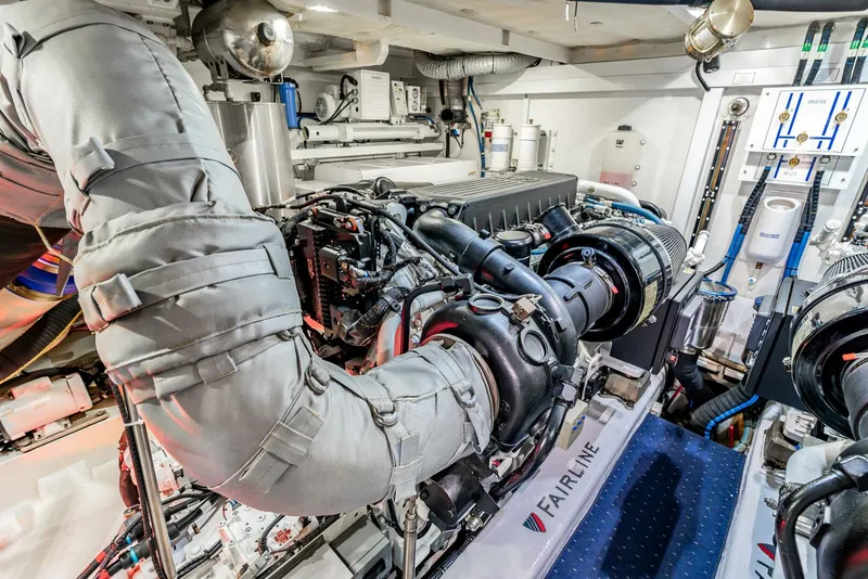 Slide: The Image of Fairline 2013 - 23