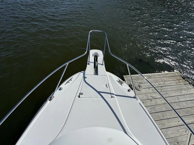 Slide: The Image of Boston Whaler 28 Conquest 1999 - 17