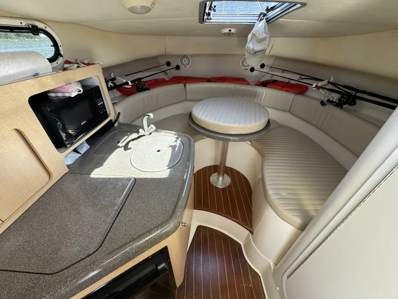 Slide: The Image of Boston Whaler 28 Conquest 1999 - 20