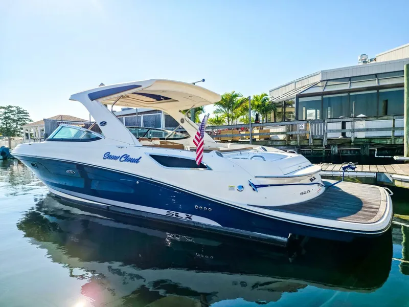 The Image of Sea Ray 350 SLX 2015 - 0