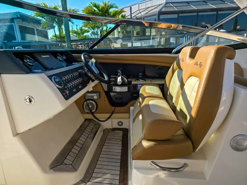 Slide: The Image of Sea Ray 350 SLX 2015 - 12