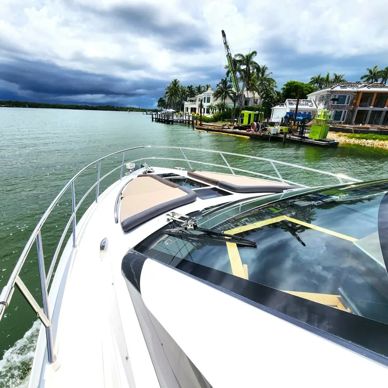 Slide: The Image of Galeon 430 HTC 2018 - 10