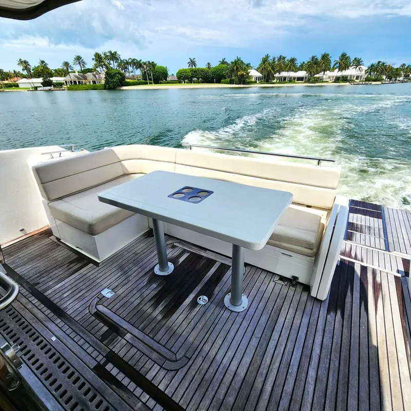 Slide: The Image of Galeon 430 HTC 2018 - 14