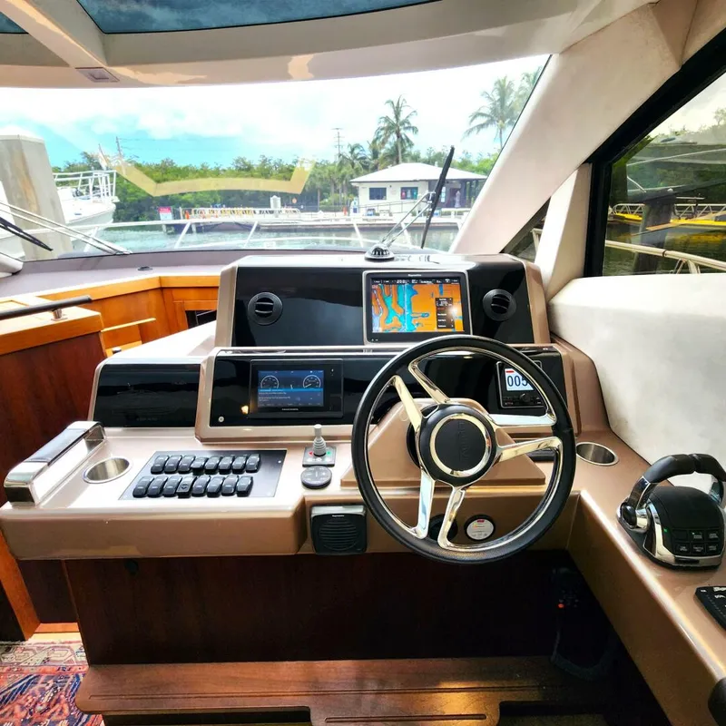 Slide: The Image of Galeon 430 HTC 2018 - 19