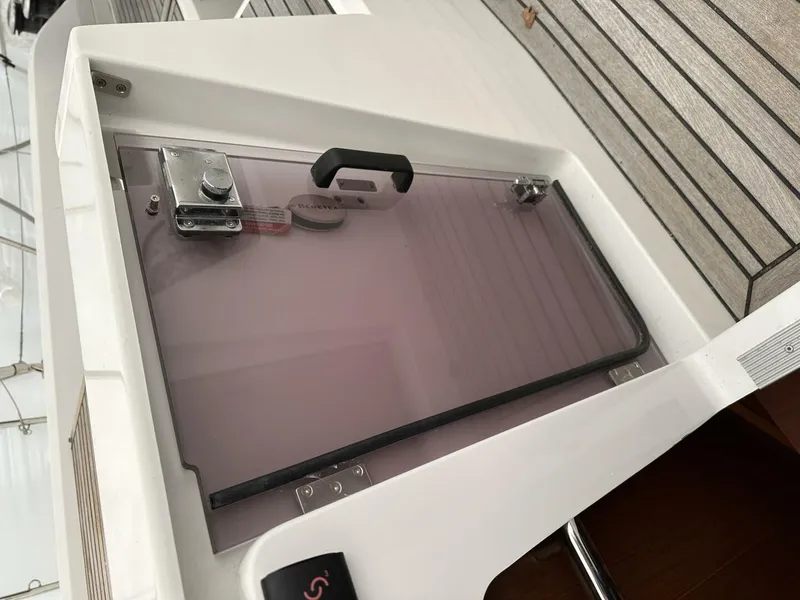 Slide: The Image of Beneteau Oceanis 2020 - 11