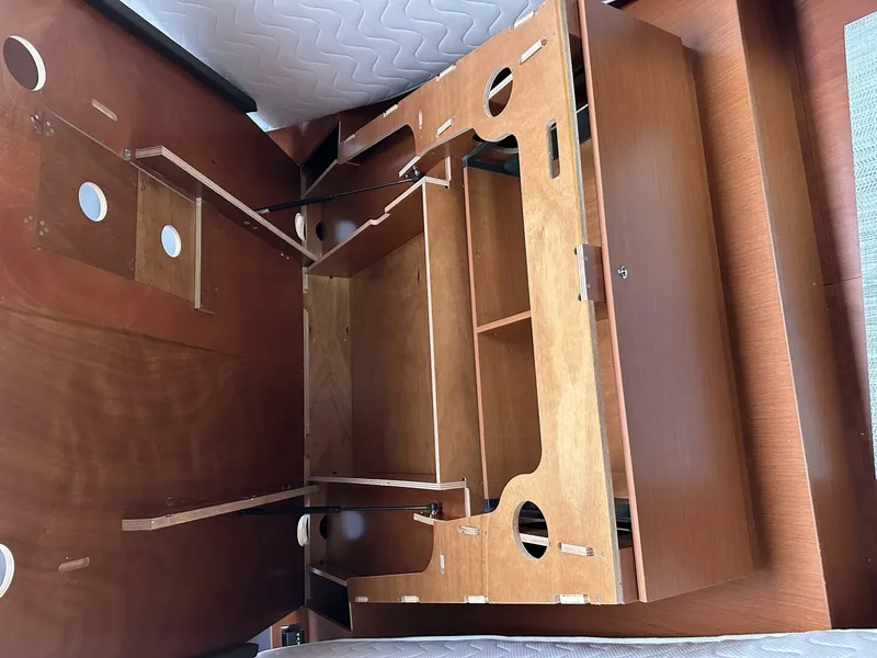 Slide: The Image of Beneteau Oceanis 2020 - 31