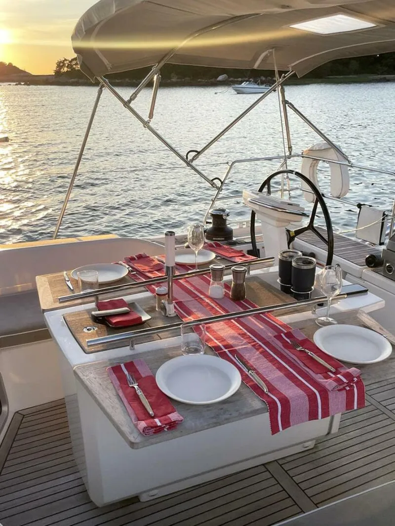 Slide: The Image of Beneteau Oceanis 2020 - 8