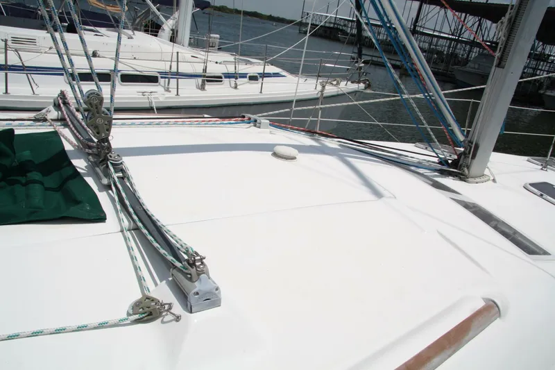 Slide: The Image of Beneteau 2006 - 23
