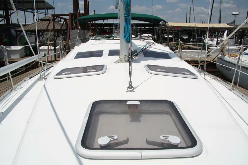Slide: The Image of Beneteau 2006 - 24