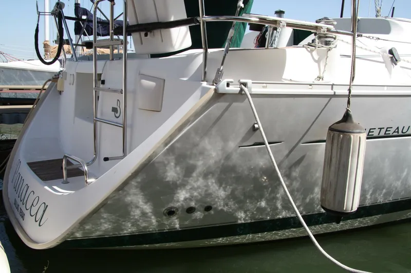 Slide: The Image of Beneteau 2006 - 32