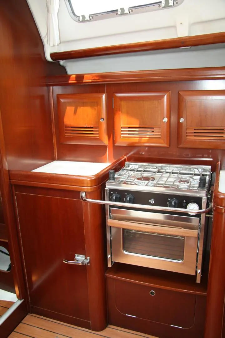 Slide: The Image of Beneteau 2006 - 42