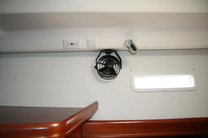 Slide: The Image of Beneteau 2006 - 53