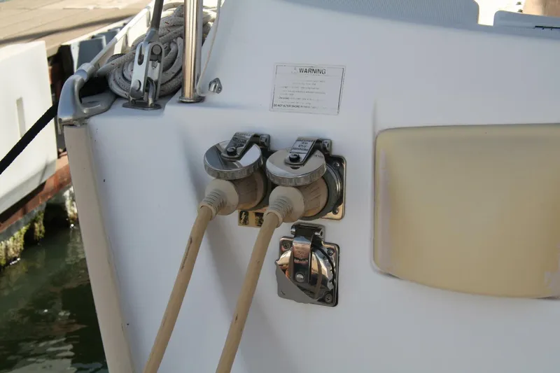 Slide: The Image of Beneteau 2006 - 8