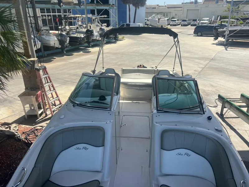 Slide: The Image of Sea Ray 240 SUNDECK 2007 - 15