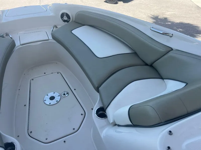 Slide: The Image of Sea Ray 240 SUNDECK 2007 - 17
