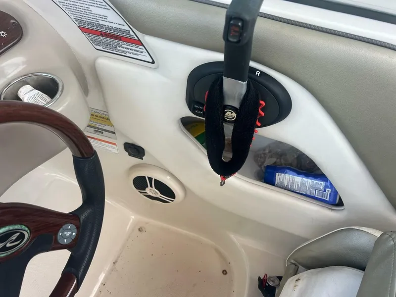 Slide: The Image of Sea Ray 240 SUNDECK 2007 - 19