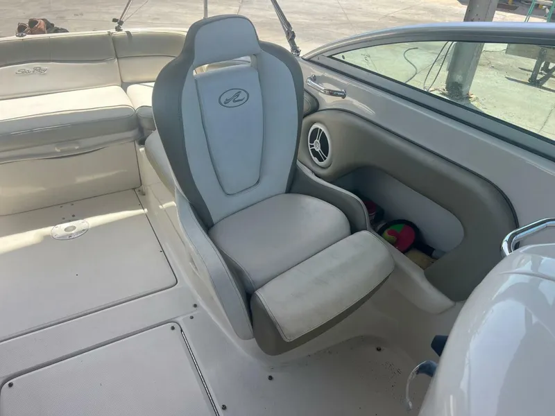 Slide: The Image of Sea Ray 240 SUNDECK 2007 - 20