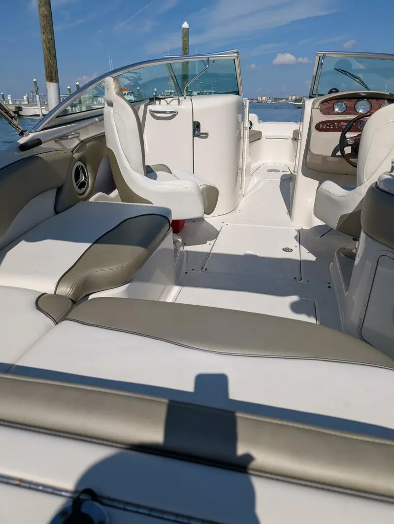 Slide: The Image of Sea Ray 240 SUNDECK 2007 - 33