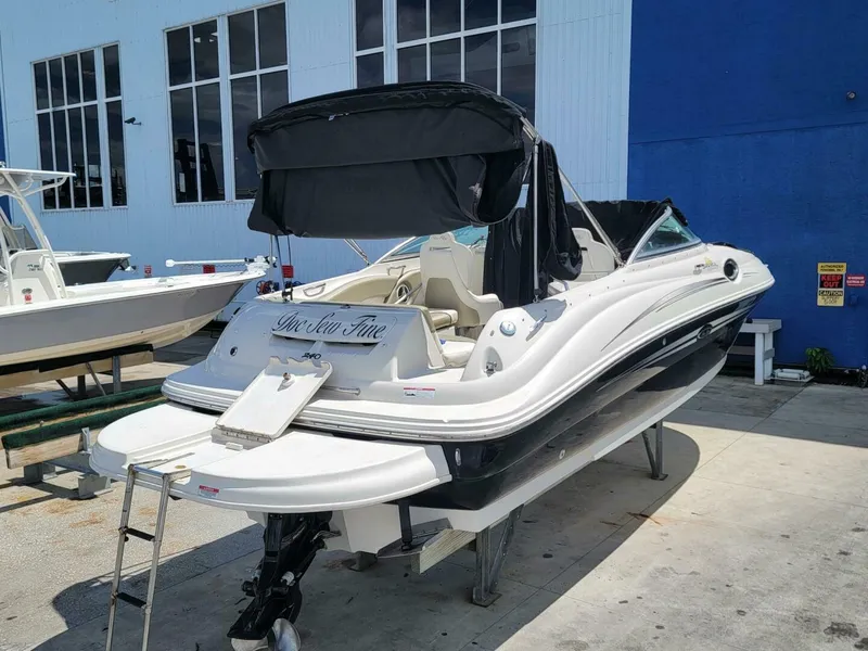 Slide: The Image of Sea Ray 240 SUNDECK 2007 - 5
