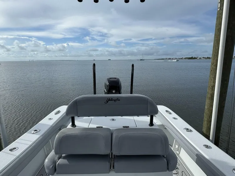 Slide: The Image of Yellowfin 26 Hybrid 2021 - 24