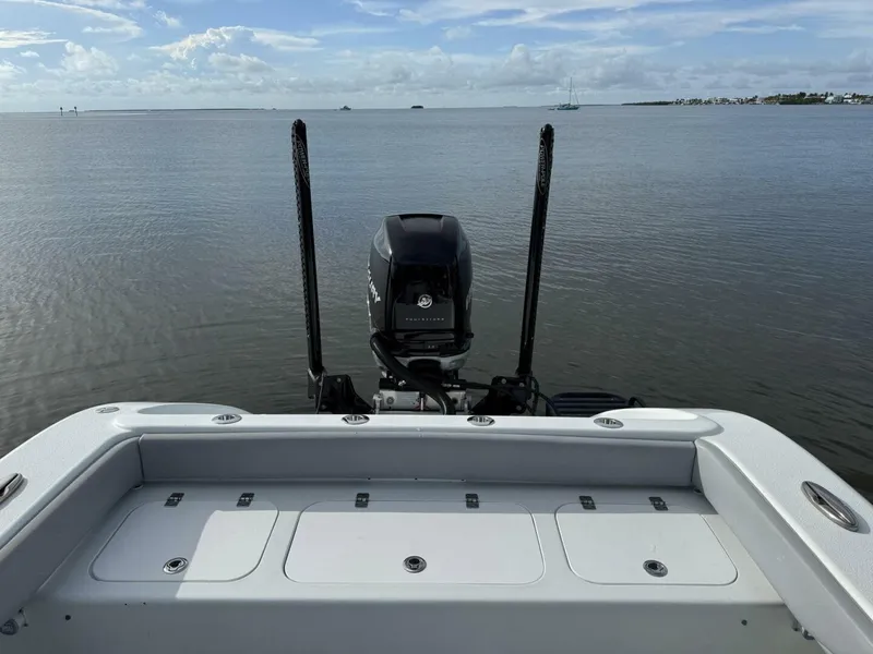Slide: The Image of Yellowfin 26 Hybrid 2021 - 34