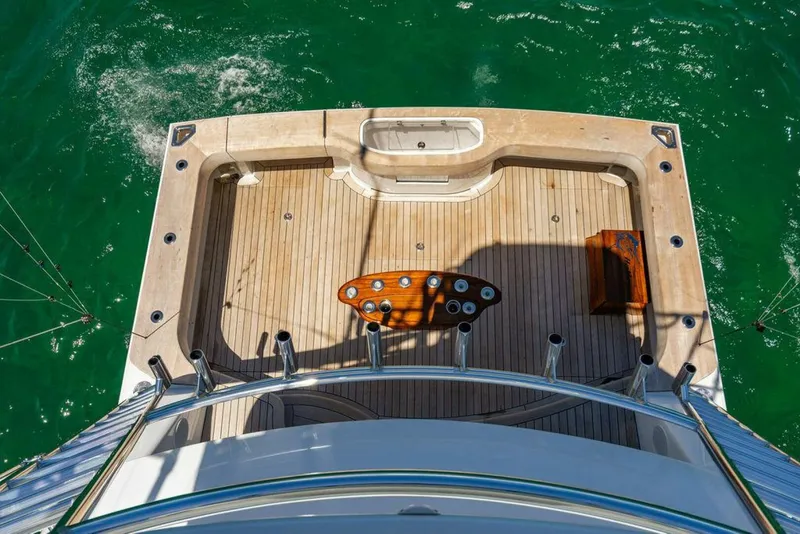 Slide: The Image of Hatteras GT45X 2023 - 15