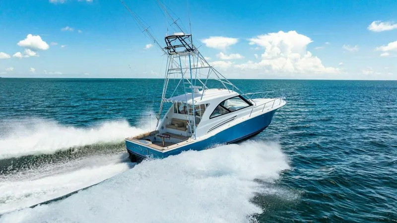 Slide: The Image of Hatteras GT45X 2023 - 3