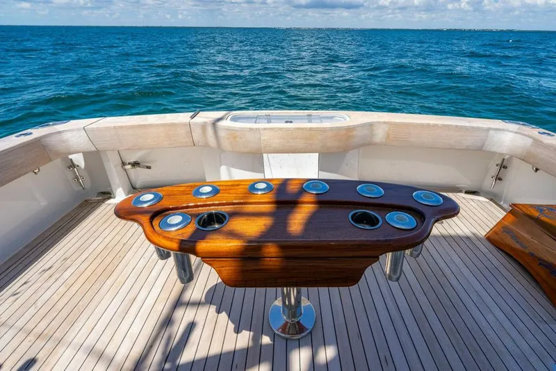Slide: The Image of Hatteras GT45X 2023 - 9