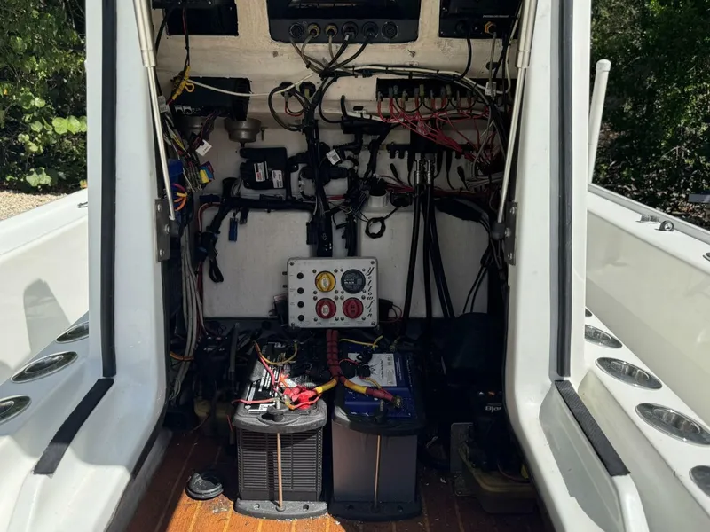 Slide: The Image of Yellowfin 24 Bay 2016 - 18