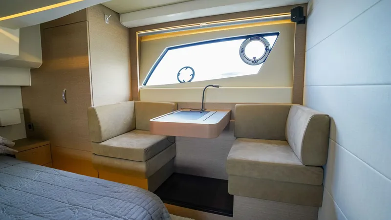 Slide: The Image of Prestige 500 Flybridge 2018 - 19