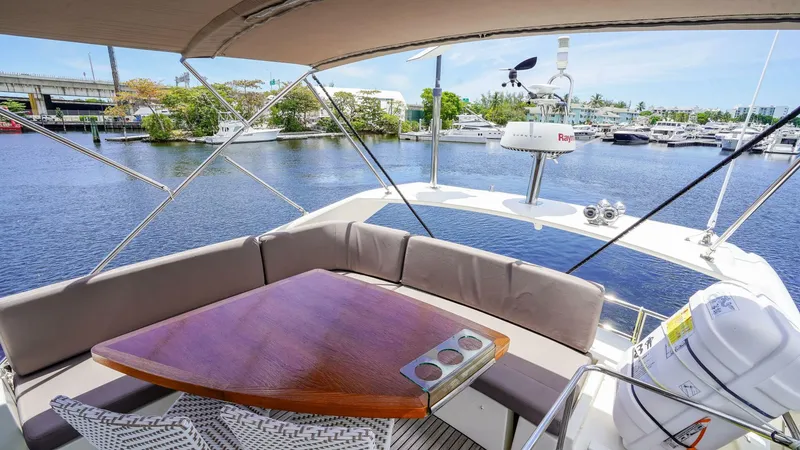 Slide: The Image of Prestige 500 Flybridge 2018 - 27