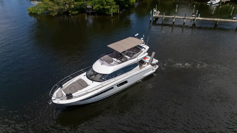 Slide: The Image of Prestige 500 Flybridge 2018 - 3