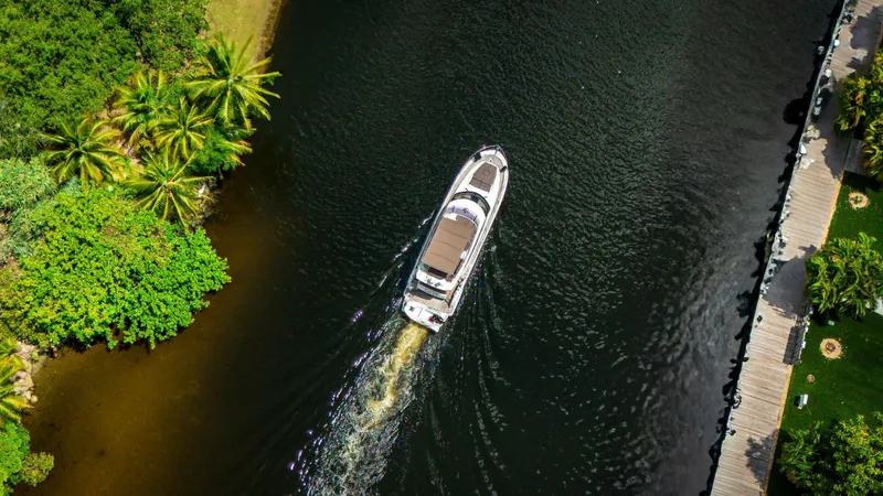 Slide: The Image of Prestige 500 Flybridge 2018 - 6