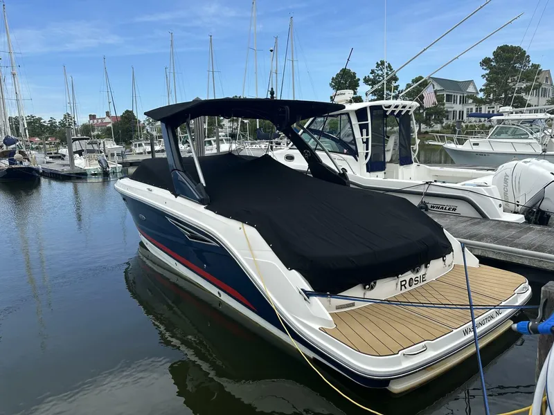 Slide: The Image of Sea Ray 280 SLX 2023 - 3