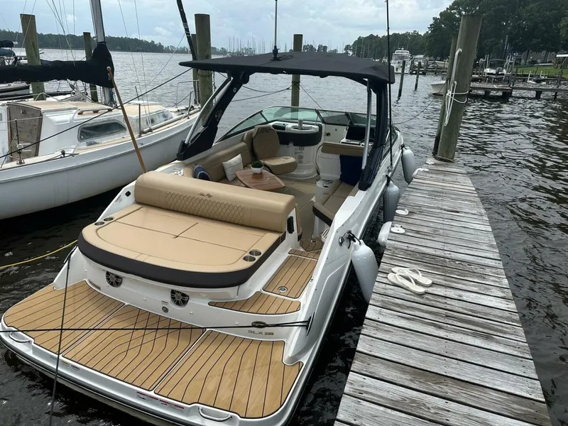 Slide: The Image of Sea Ray 280 SLX 2023 - 6