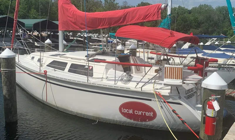 The Image of Hunter 30 T 1991 - 0