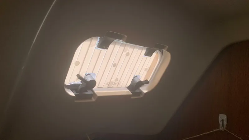 Slide: The Image of Hunter 30 T 1991 - 44