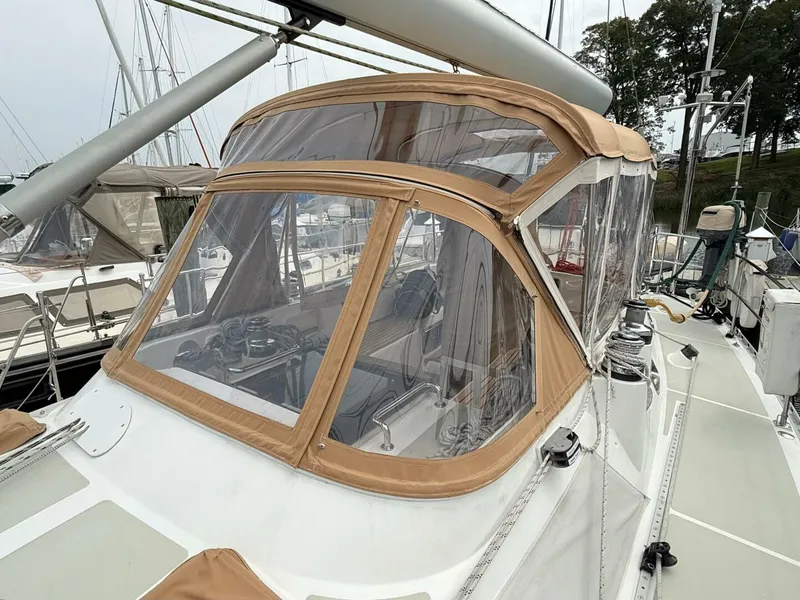 Slide: The Image of Hylas 46 Center Cockpit 2008 - 13