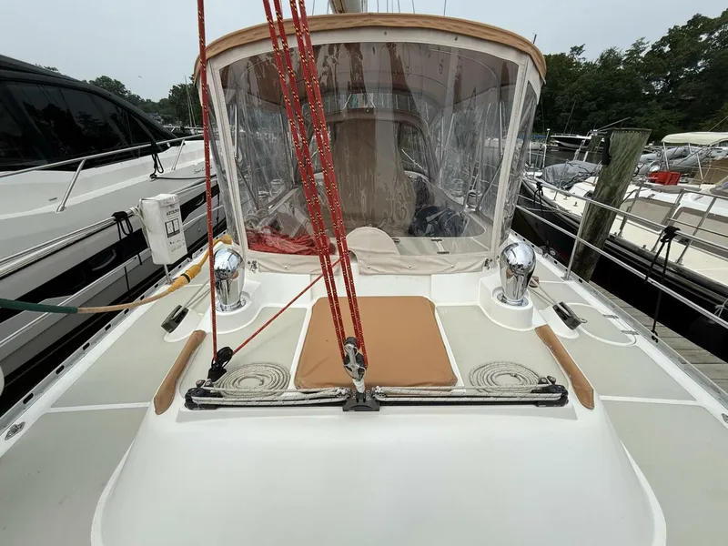 Slide: The Image of Hylas 46 Center Cockpit 2008 - 17