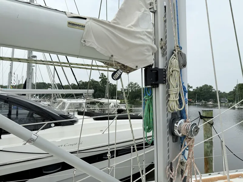 Slide: The Image of Hylas 46 Center Cockpit 2008 - 9