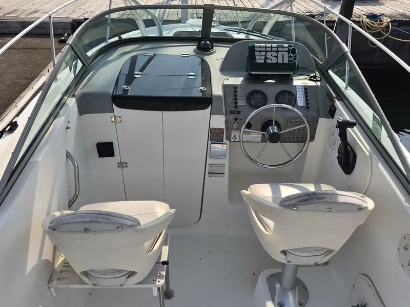 Slide: The Image of Bayliner 2004 - 6
