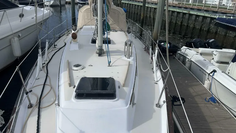 Slide: The Image of Pearson 365 Ketch 1977 - 17