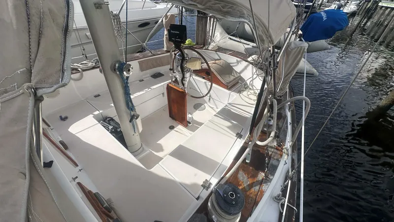 Slide: The Image of Pearson 365 Ketch 1977 - 2