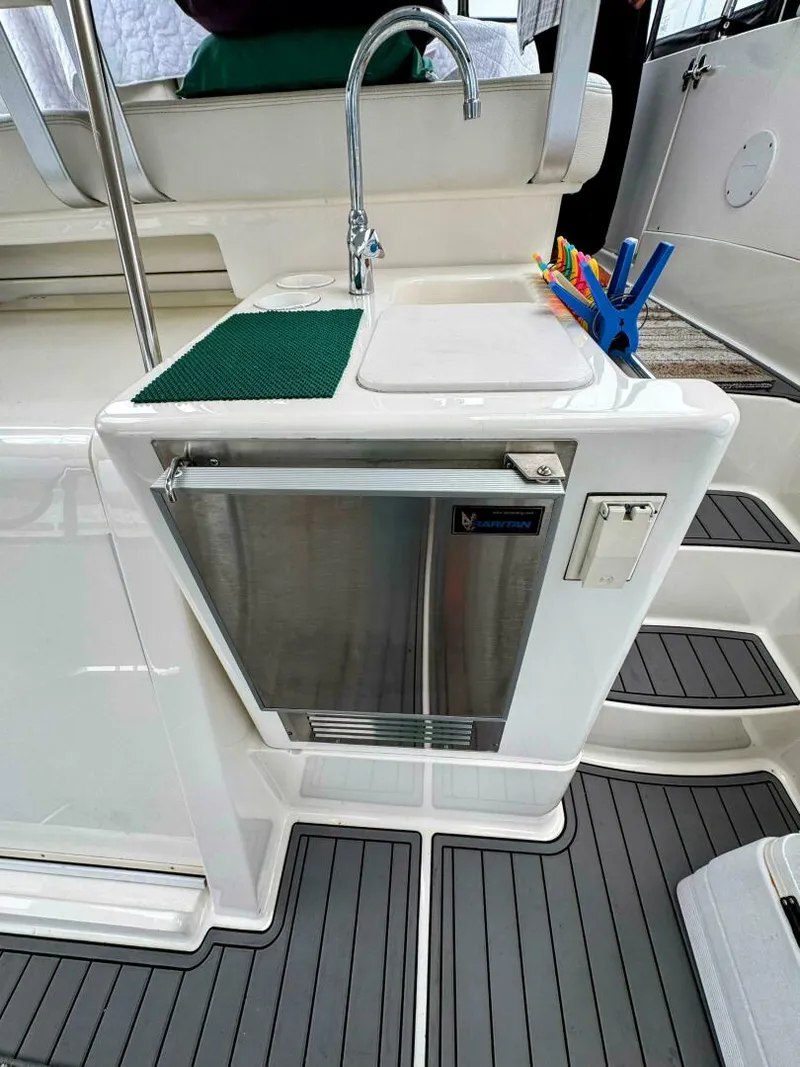 Slide: The Image of Silverton 35 Motor Yacht 2005 - 20